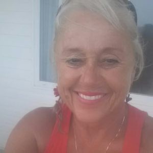 Meet your Posher, Joy